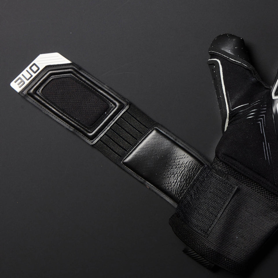 APEX Pro Colossus Goalkeeper Gloves Fingersave Goalie Gloves One