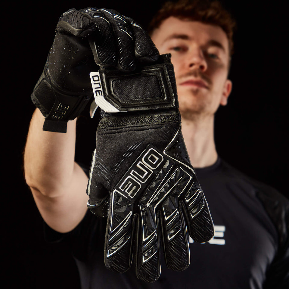 APEX Pro Colossus Goalkeeper Gloves Fingersave Goalie Gloves One